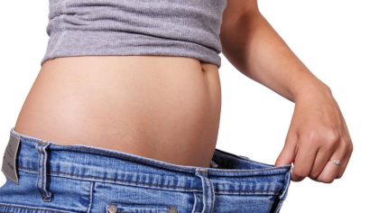 Cum a reușit o femeie să slăbească 20 de kilograme. Își pregătește mâncarea pe 4 zile într-o oră. Ce rețete are?