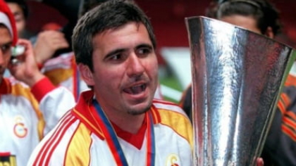 25 de ani de când Gică Popescu și Gică Hagi cucereau Europa. Momente de magie ale "Regelui" în finala cu Arsenal VIDEO