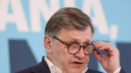 Crin Antonescu face radiografia finalei și demască slăbiciunile candidaților: 'Simion, ton arogant / Nicușor Dan, lipsă de delimitare de Coldea'