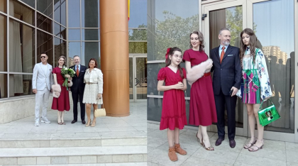 Primele imagini de la cununia civilă a lui Mihai Albu cu Elena Nechifor. Fiica sa, Mikaela, a furat toate privirile!