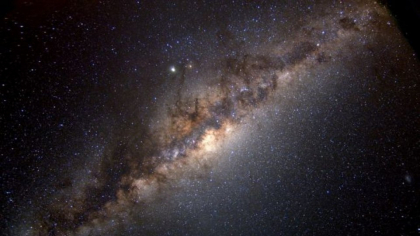 A fost descoperită o galaxie uriașă și bine organizată, care a uimit oamenii de știință prin câteva caracteristici