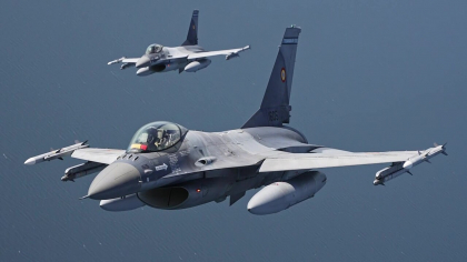 Avioane ucrainene surprinse în spațiul aerian românesc. Armata Română a intervenit cu avioane F16