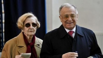 Povestea de iubire care a trecut testul timpului. Nina, alături de Ion Iliescu și la terapie intensivă, după aproape 75 de ani de căsnicie