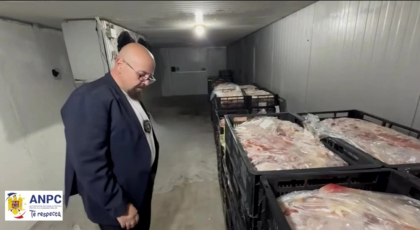 Descoperirea șocantă pe care Piedone a făcut-o într-o fabrică de carne care livra pentru shaormerii: „Șaorma cu de toate, inclusiv cu boală”