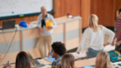 Ministerul Educaţiei şi Cercetării anunţă că „urmăreşte cu atenţie” situaţia studenţilor români de la Universitatea Harvard