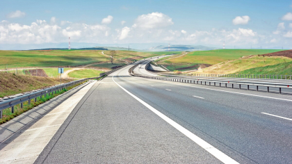 O nouă autostradă în România. Ministrul Transporturilor a făcut anunțul: Progresul este de 98-99%
