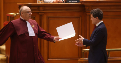 Nicușor Dan a sesizat CCR pentru legea care pedepsește manifestările legionare și fasciste