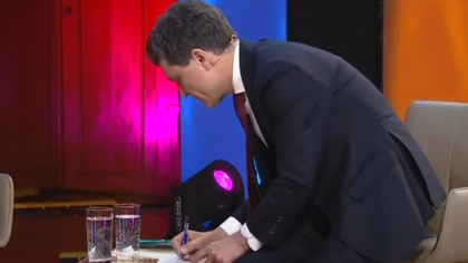 Nicușor Dan a dat în scris că NU va majora TVA-ul: „Dacă voi fi președinte, TVA nu va crește în mandatul meu” (FOTO)