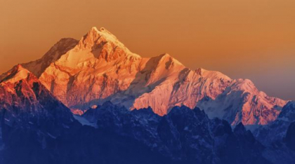 O alpinistă franceză a murit în Nepal din cauza răului de altitudine. Încerca să ajungă pe al treilea cel mai mare vârf din lume