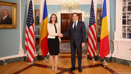 Cu ce se întoarce Oana Țoiu din SUA?
