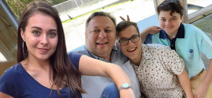 Ce copii frumoși și deștepți are Dragoș Dolănescu. Cu ce se ocupă fiica din Costa Rica: „Ei sunt mândria mea!” Care a moștenit pasiunea pentru muzică?