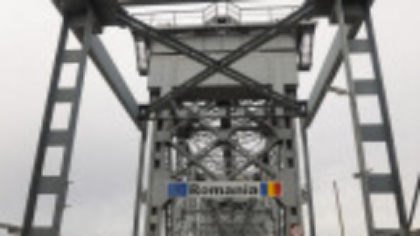 Noi restricții de circulație pe Podul Prieteniei din cauza caniculei. Cum se va circula între Giurgiu și Ruse