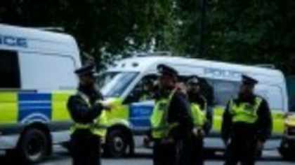 Poliția britanică a arestat trei suspecți de spionaj pentru Rusia. Kremlinul neagă acuzațiile și respinge orice vină
