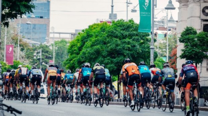 Străzi Deschise și L’Étape România transformă Calea Victoriei în traseu pentru pietoni și cicliști