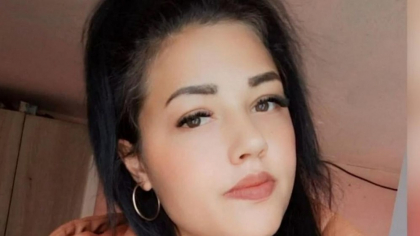 Tânără de 23 de ani, ucisă și incendiată în propria casă. Poliția îl suspectează pe fostul iubit, un fost pușcăriaș criminal care o răpise în luna februarie