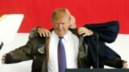 Trump amenință că va cuceri Groenlanda cu forța militară. Ce spune despre o intervenție armată pentru anexarea Canadei
