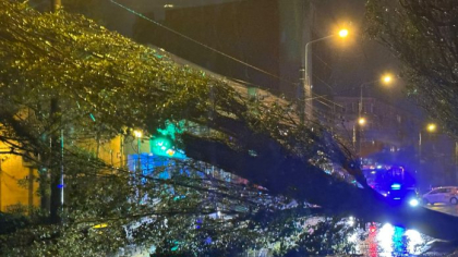 Atenționări meteo pe bandă rulantă
