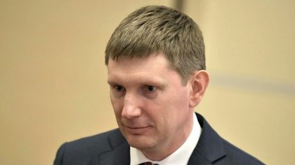 Economia de război a Rusiei începe să cedeze. Cheltuielile militare o duc spre colaps. „Suntem pe marginea prăpastiei”