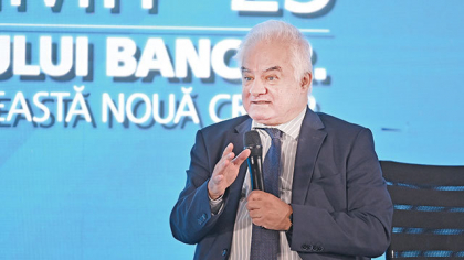 Eugen Rădulescu, BNR: Dacă piaţa ar percepe  că BNR ar apăra un curs valutar supraevaluat, efectul imediat ar fi creşterea presiunii pe curs şi, implicit, un cost mai ridicat al intervenţiei pentru apărarea cursului dorit. Marea majoritate a intervenţiilor în piaţă ale BNR au fost pentru a evita nu deprecierea, ci aprecierea leului. Rezervele BNR au crescut an de an
