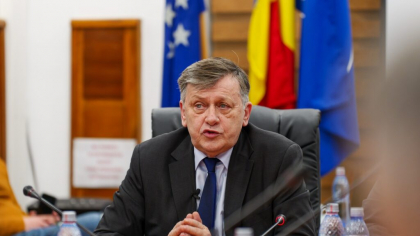 Crin Antonescu: PNL trebuie să clarifice ce fel de partid este