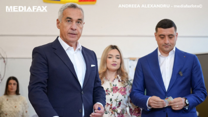 George Simion a venit la vot alături de Călin Georgescu