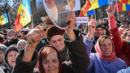 Declinul cu care se confruntă Moldova înaintea celor mai importante alegeri din istoria țării. „Un limbo între Est și Vest”