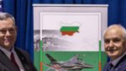 Sute de militari bulgari participă la cinci operațiuni NATO și trei operațiuni UE