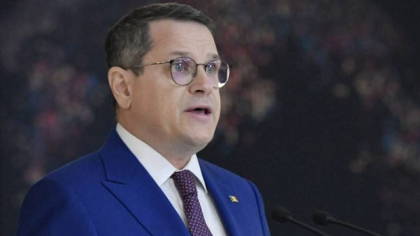 Eduard Hellvig, mesaj pentru guvernul Bolojan: „România este alcătuită din oameni reali, nu e un grafic Power Point. Extremismul își așteaptă rândul”
