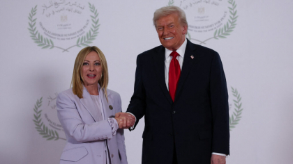 Trump o numește pe premierul italian Giorgia Meloni „frumoasă” la summitul de la Gaza
