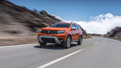 O influenceriță din Marea Britanie a dezvoltat o obsesie pentru Dacia Duster. „Este mașina visurilor mele”