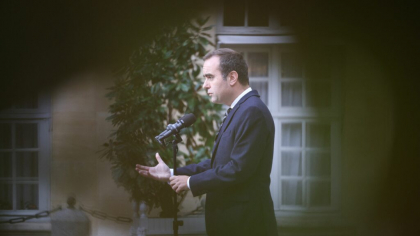 Premierul francez Lecornu, sub presiune înainte de termenul limită pentru buget