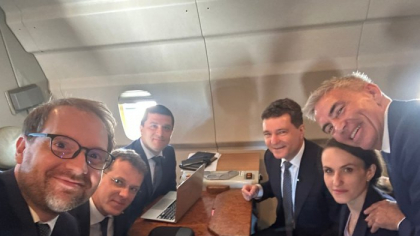 Preşedintele Nicuşor Dan a plecat în Germania să se întâlnească cu preşedintele Frank-Walter Steinmeier şi cancelarul Friedrich Merz şi cu comunitatea de business românească