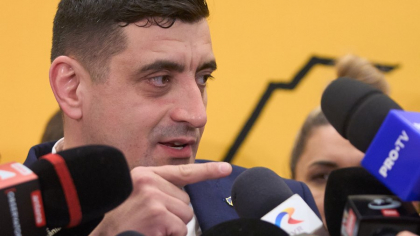 George Simion interzice accesul presei pe care o consideră incomodă la evenimentele AUR din ziua votului