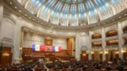 Lege pentru aleșii care fentau sistemul. Ce parlamentari nu vor mai primi bani de la stat pentru plata chiriei