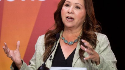 Fiica tatălui: Adelita Grijalva câștigă alegerile primare pentru Camera Reprezentanților din Arizona