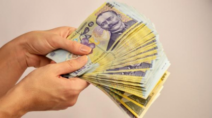 Economia României a urcat cu 0,3% în prima jumătate a anului, arată INS