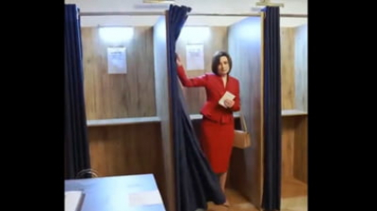 Maia Sandu a votat la Tirana pentru Nicușor Dan. "Un gest firesc pentru orice cetățean implicat" VIDEO