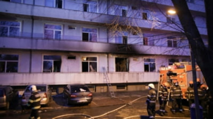 Incendiul devastator de la Matei Balș, considerat distrugere din culpă de procurori. Spitalul, șeful de la achiziții și un administrator de firmă, puși sub acuzare