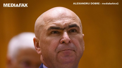 Cine spunea că suntem aproape de Grecia, când toată lumea se înghesuie să împrumute România? Ministerul Finanţelor a împrumutat 3,75 mld. de dolari şi 1,5 mld. de euro, în prima ieşire a României pe pieţele externe cu guvernul condus de Bolojan. Cererea a fost foarte ridicată, de circa 15 mld. de dolari