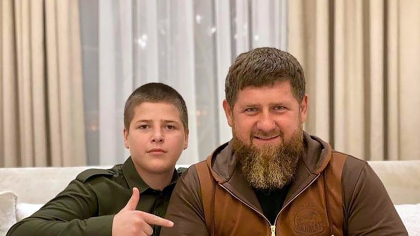 Fiul liderului cecen Kadîrov, decorat din nou. La doar 17 ani, primește o distincție militară