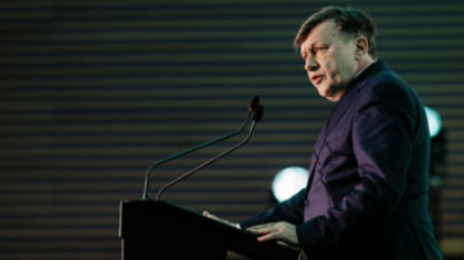 Crin Antonescu, primele declarații după afișarea rezultatelor Exit-poll:„Sunt suficient de experimentat să știu că victoria nu este decisă de Exit-poll-uri”