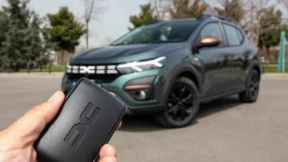 Dacia Sandero, din nou lider în vânzările din Spania. Renault 5 a detronat Tesla în topul mașinilor electrice