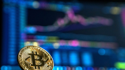 Bitcoin atinge un nou record istoric: aproape 110.000 de dolari
