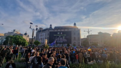 Mii de români participă la mitinguri pro-Europa și pro-democrație, în Bucureşti și în alte mari orașe: ”Ieşim la vot, râmânem în UE”