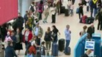 Haos pe aeroporturile din Franța. 170 de zboruri anulate și peste 30.000 de pasageri afectați