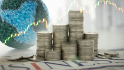OCDE modifică în sus prognozele pentru economia globală, dar avertizează că efectul negativ tarifelor nu a trecut încă
