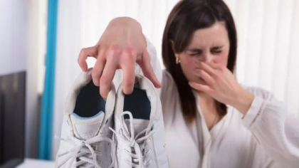 Cum să elimini mirosul neplăcut din pantofi și adidași cu un singur ingredient din bucătărie