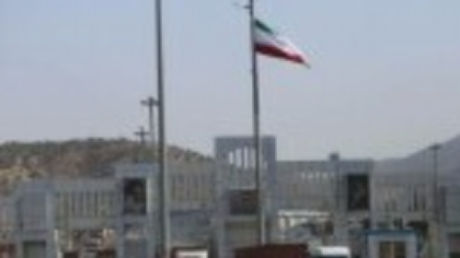 Românii și alte sute de străini încearcă să fugă din Iran. Sute de oameni, prinși la granițe: „Este foarte înfricoșător”
