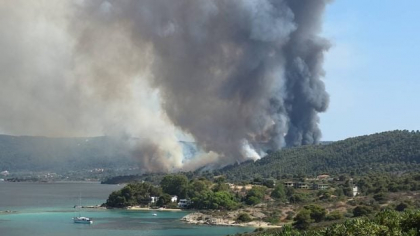 Incendiu în Halkidiki, unde mulți români sunt în vacanță. În ce zonă a brațului Sithonia a izbucnit focul