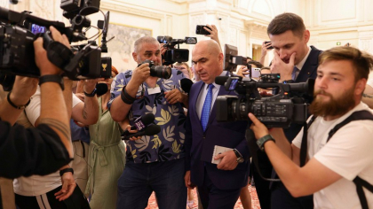Guvernul a adoptat legea austerității: CASS pentru pensii mari, tăieri pentru partide și taxe mai mari pentru jocuri de noroc